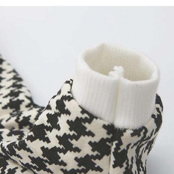 Small Dog houndstooth hoodie **Last one - Picture 4 of 5